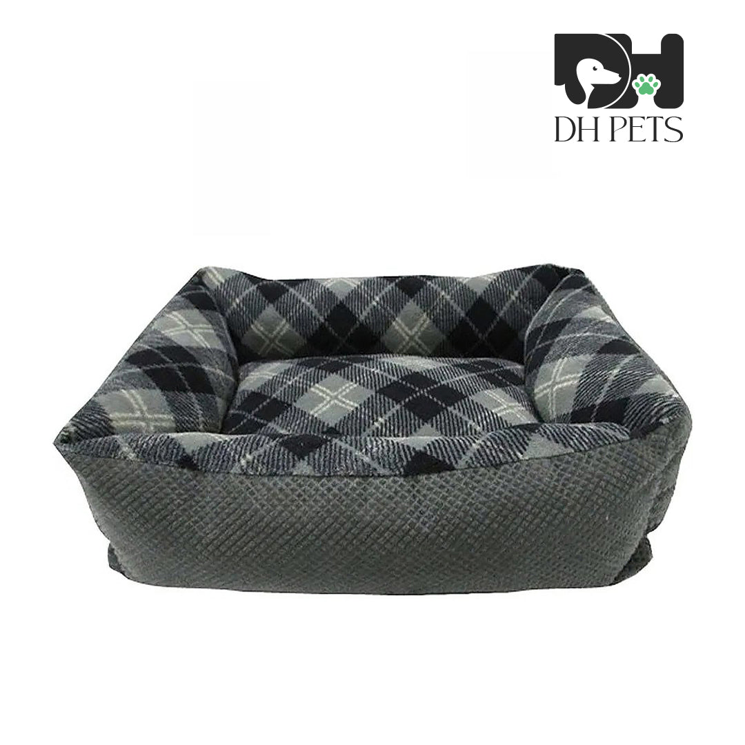 DH Pets - Tartan Plaid Small Pet Lounger (20"x15")